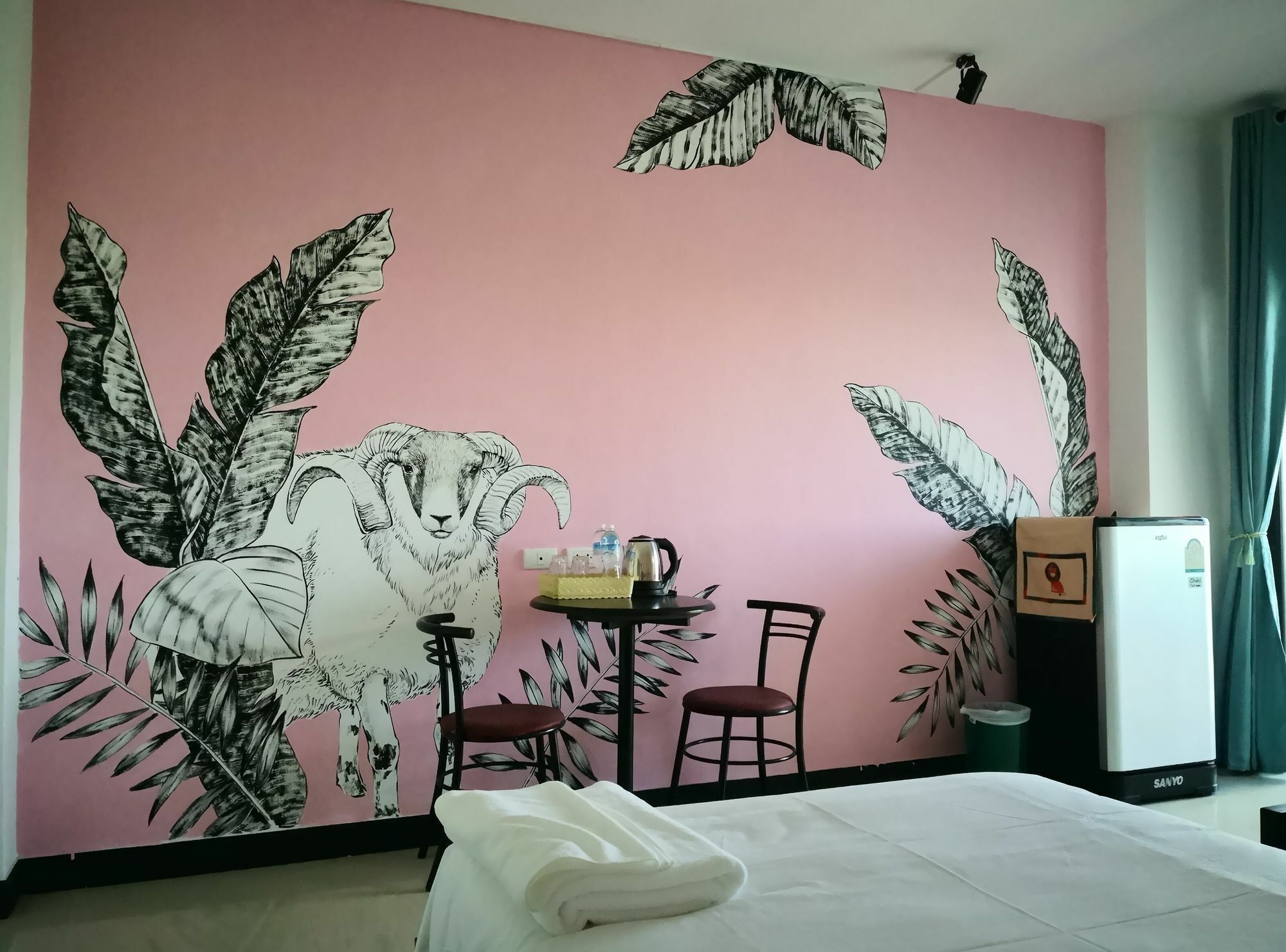 Shanmen Art House Phuket Patong Exterior photo